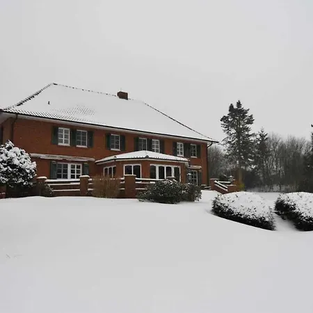 Whispering Tree Gross אורחן אנקום