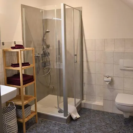 Whispering Tree Gross