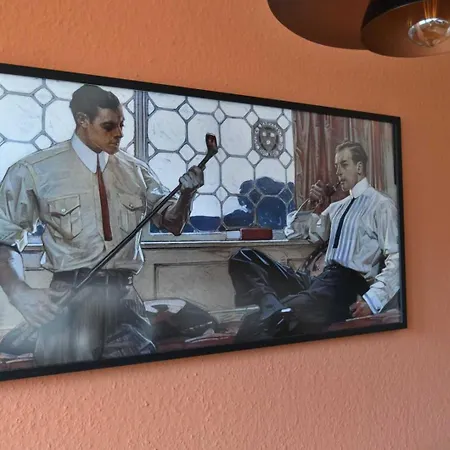 Whispering Tree Gross אורחן