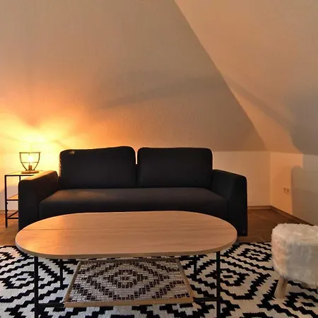 אורחן Whispering Tree Gross *